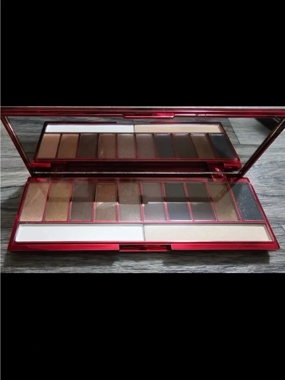 YBF Beauty Eyeshadow Palette | 10 Shades | New- yours sealed!